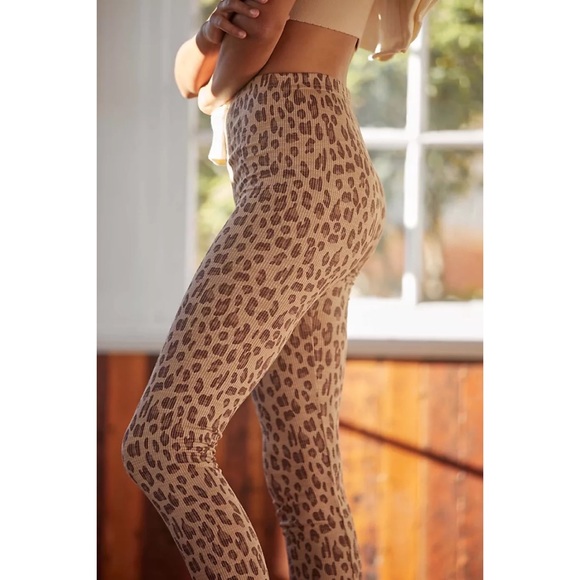 Anthropologie Leopard Waffle Leggings - Picture 3 of 7